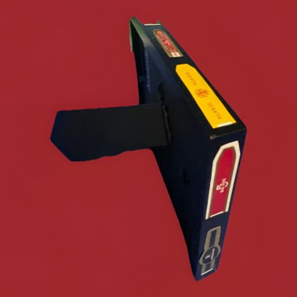 Framed Thomas Dale Cigar Box Label with 15 Cigar Bands 6" x 8" Easel Backed - Picture 4 of 7